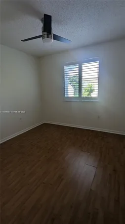 $3,850 | 213 East Forest Oak Circle, Unit 213, Davie, FL 33325