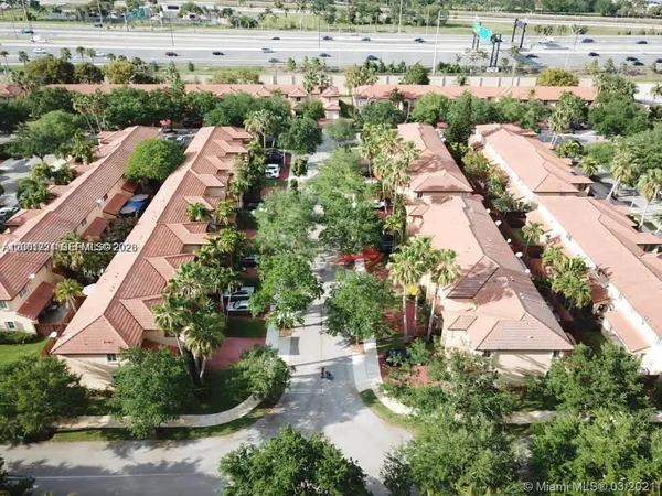 $3,850 | 213 East Forest Oak Circle, Unit 213, Davie, FL 33325
