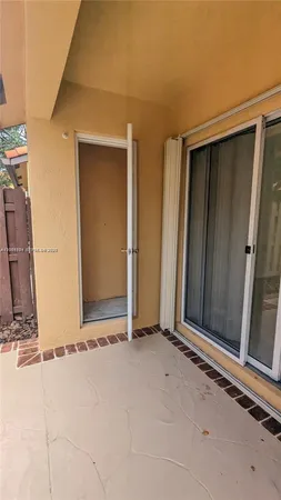 $3,850 | 213 East Forest Oak Circle, Unit 213, Davie, FL 33325