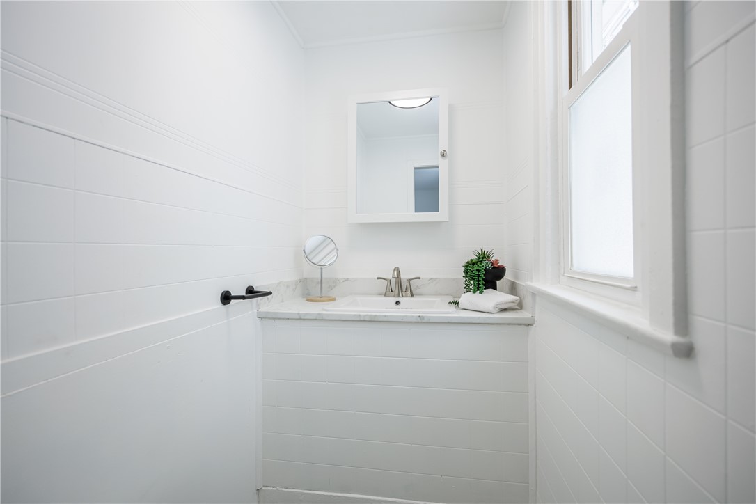 176 Caroline Street Rochester, NY 14620 - Photo 21 of 43