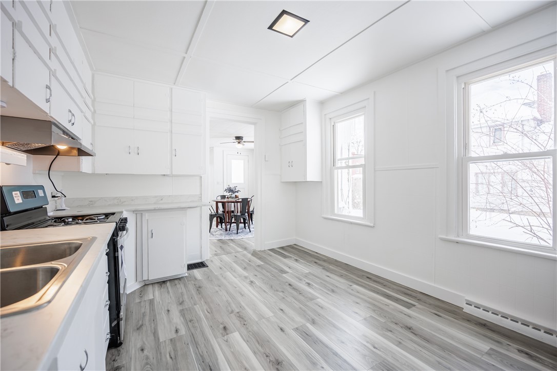 176 Caroline Street Rochester, NY 14620 - Photo 24 of 43