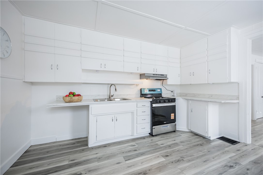 176 Caroline Street Rochester, NY 14620 - Photo 26 of 43