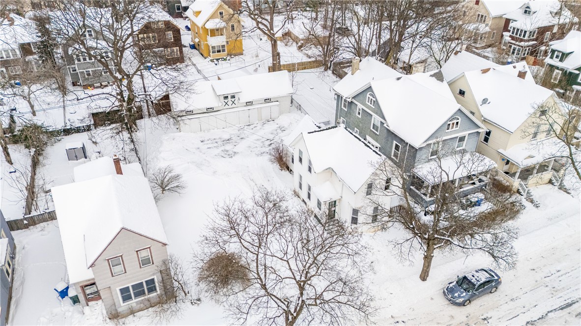 176 Caroline Street Rochester, NY 14620 - Photo 4 of 43