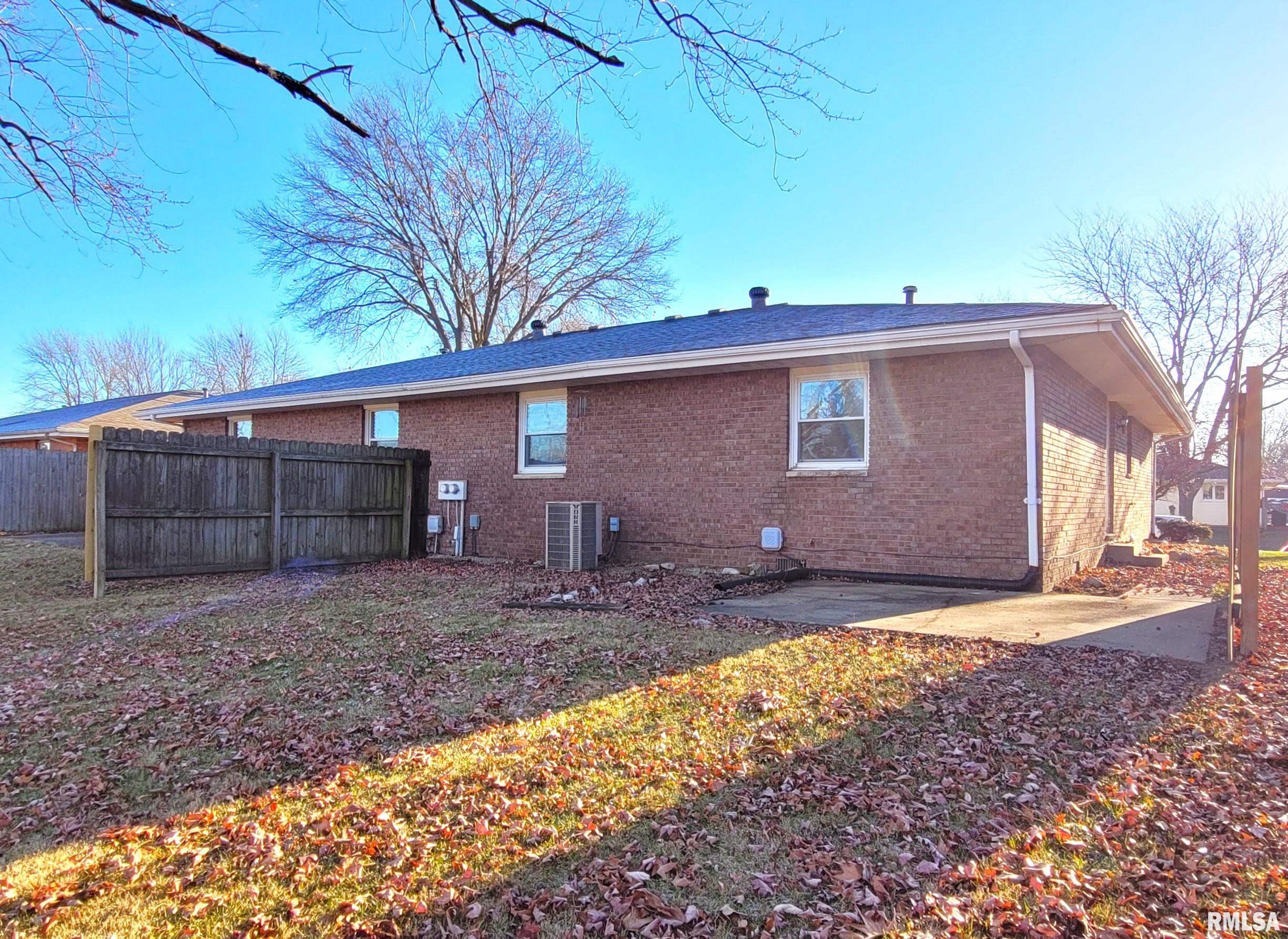 2437 Delaware Drive Springfield, IL 62702 - Photo 34 of 35
