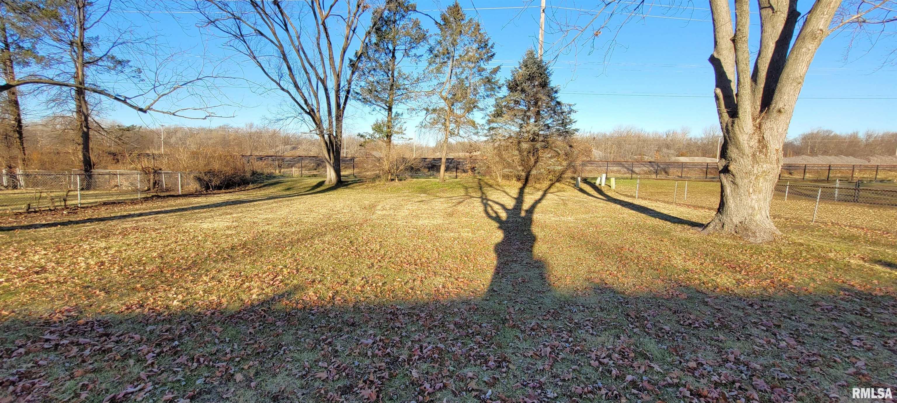 2437 Delaware Drive Springfield, IL 62702 - Photo 35 of 35