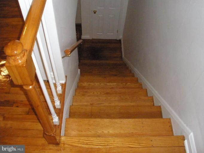 6932 Broening Road Dundalk, MD 21222 - Photo 14 of 14 Staircase