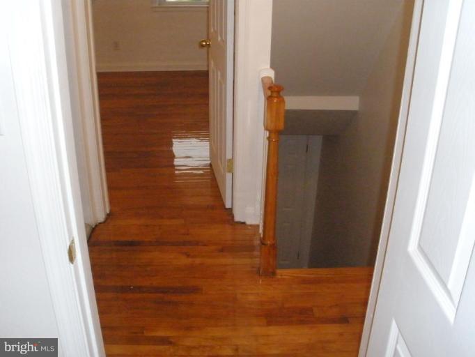 6932 Broening Road Dundalk, MD 21222 - Photo 10 of 14 Hallway