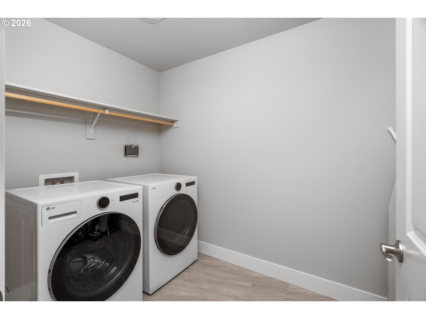 5489 North 91st Avenue Camas, WA 98607 - Photo 35 of 44 a utility room with dryer and washer
