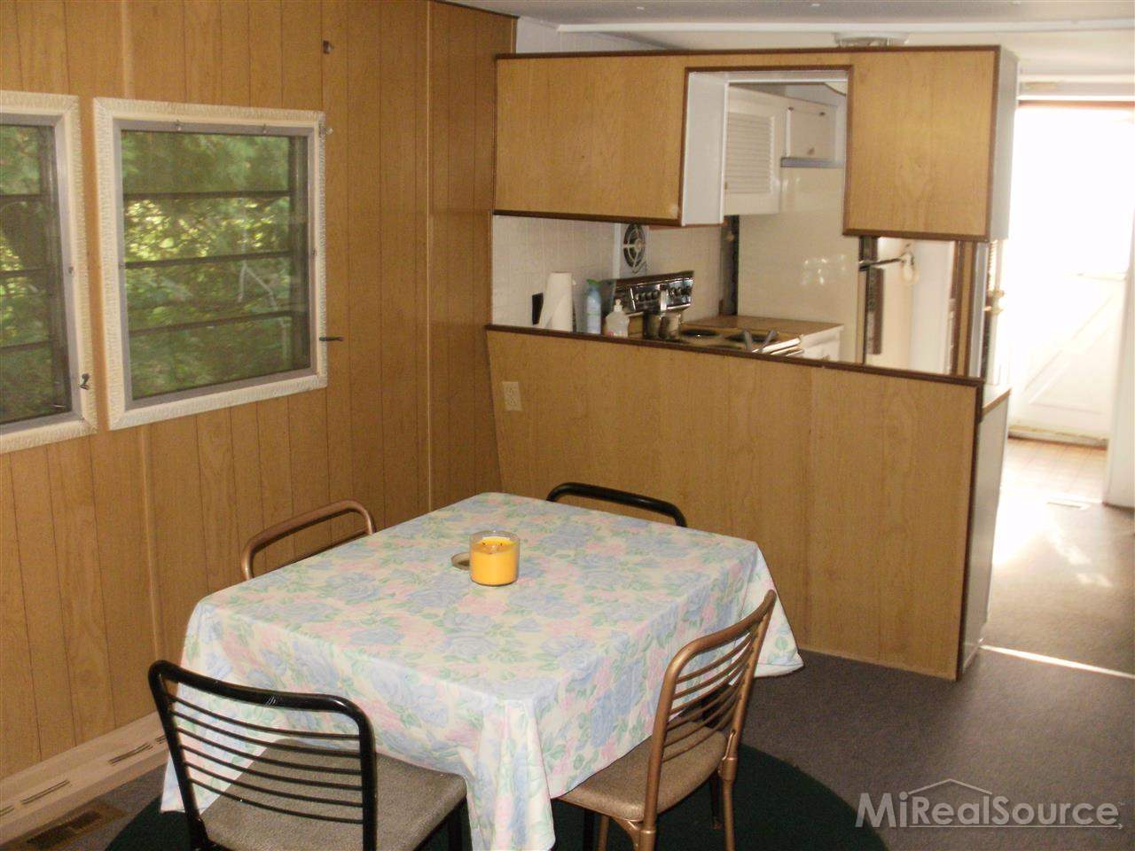 2249-2255 Lakeshore Road Applegate, MI 48401 - Photo 15 of 16 31199441-15.JPG