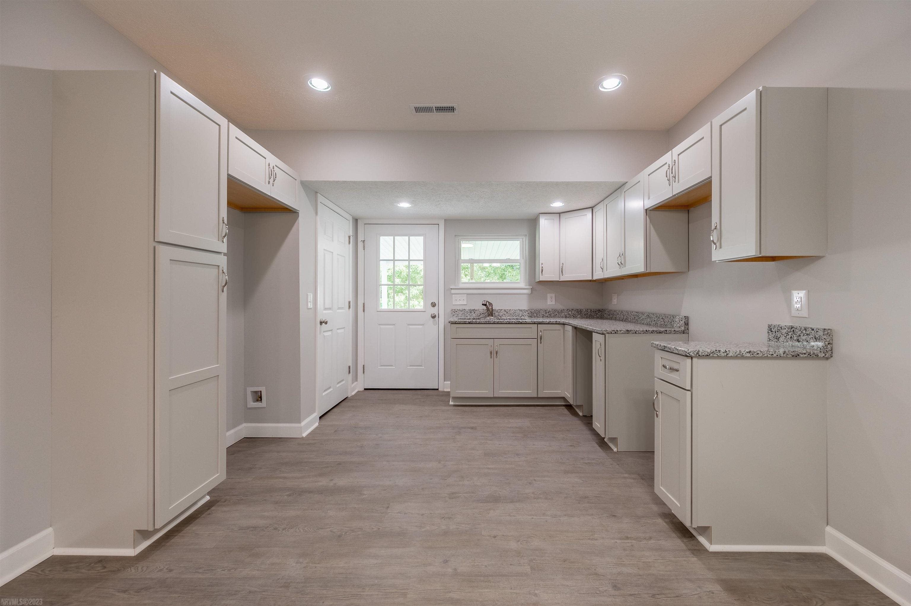 426 Store Hill Road Austinville, VA 24312 - Photo 11 of 40 Gallery Image 11