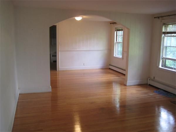 178 College Farm Road Waltham, MA 02451 - Photo 3 of 6 Gallery Image 3