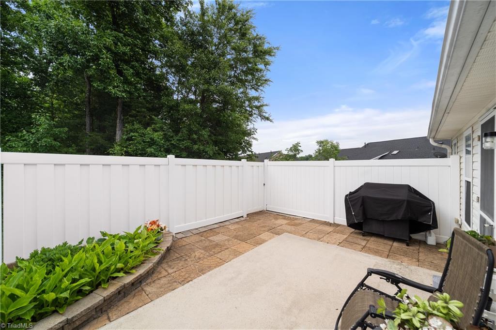 1344 Crosswinds Drive High Point, NC 27265 - Photo 35 of 40
