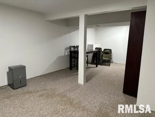 $219,900 | 2 Springwater Drive, Jacksonville, IL 62650