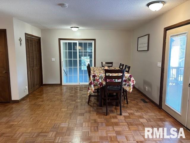 2 Springwater Drive Jacksonville, IL 62650 - Photo 7 of 40