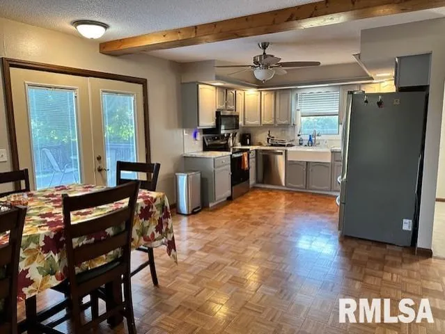 $219,900 | 2 Springwater Drive, Jacksonville, IL 62650