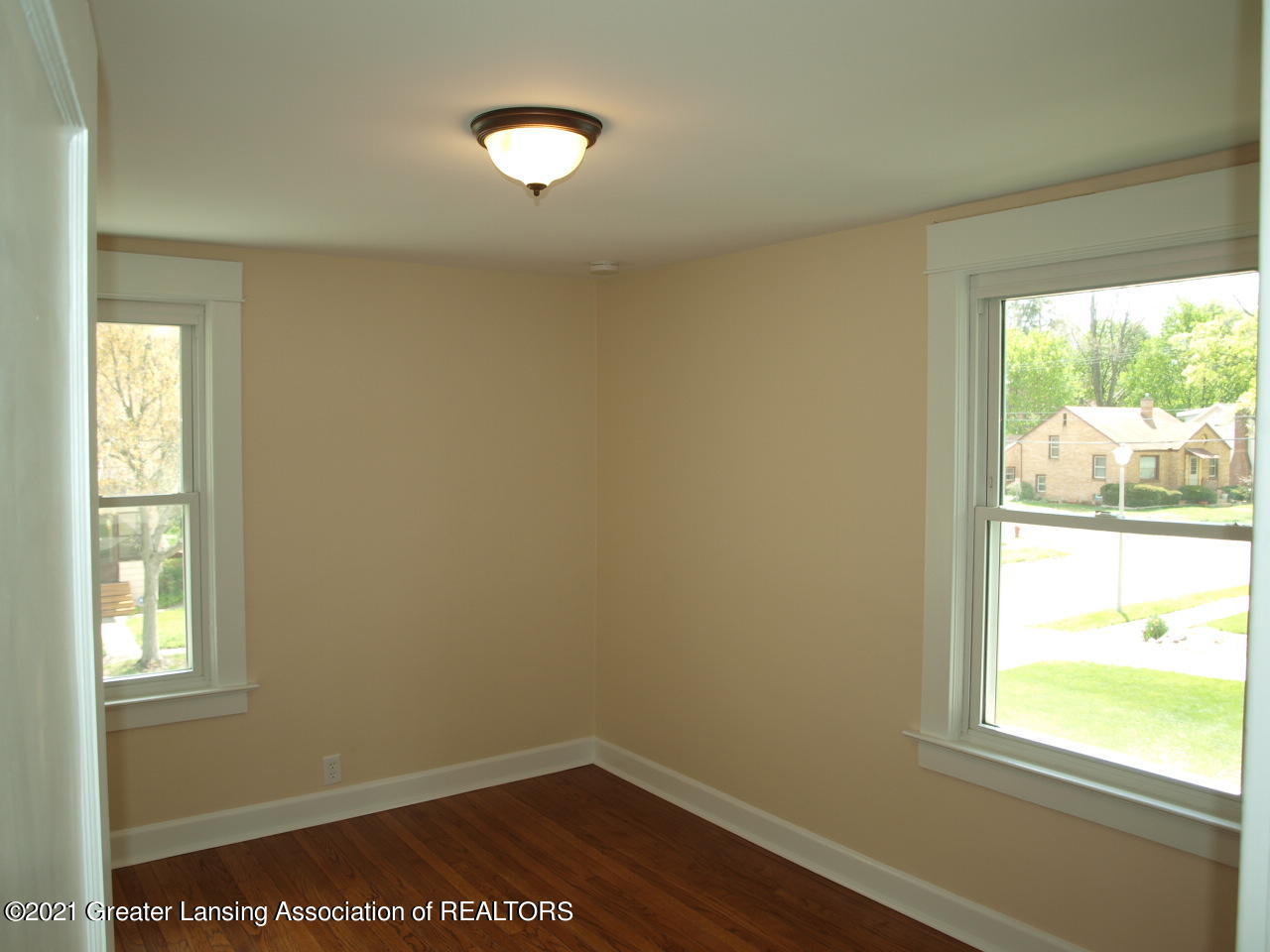 2320 Strathmore Road Lansing, MI 48910 - Photo 18 of 36 P4306192
