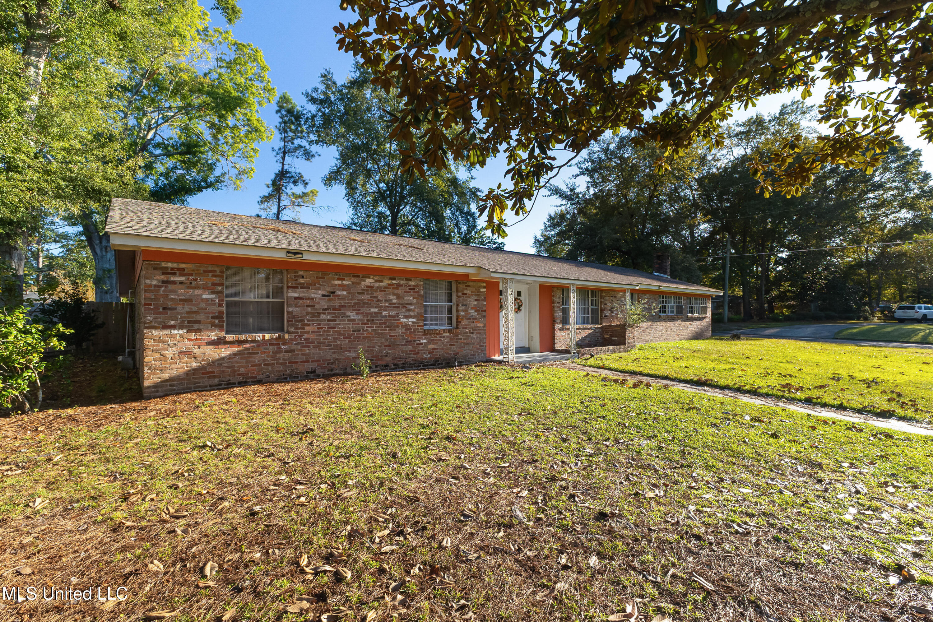 2816 Williamsburg Road Hattiesburg, MS 39402 - Photo 38 of 45 2816_Williamsburg_Rd-2