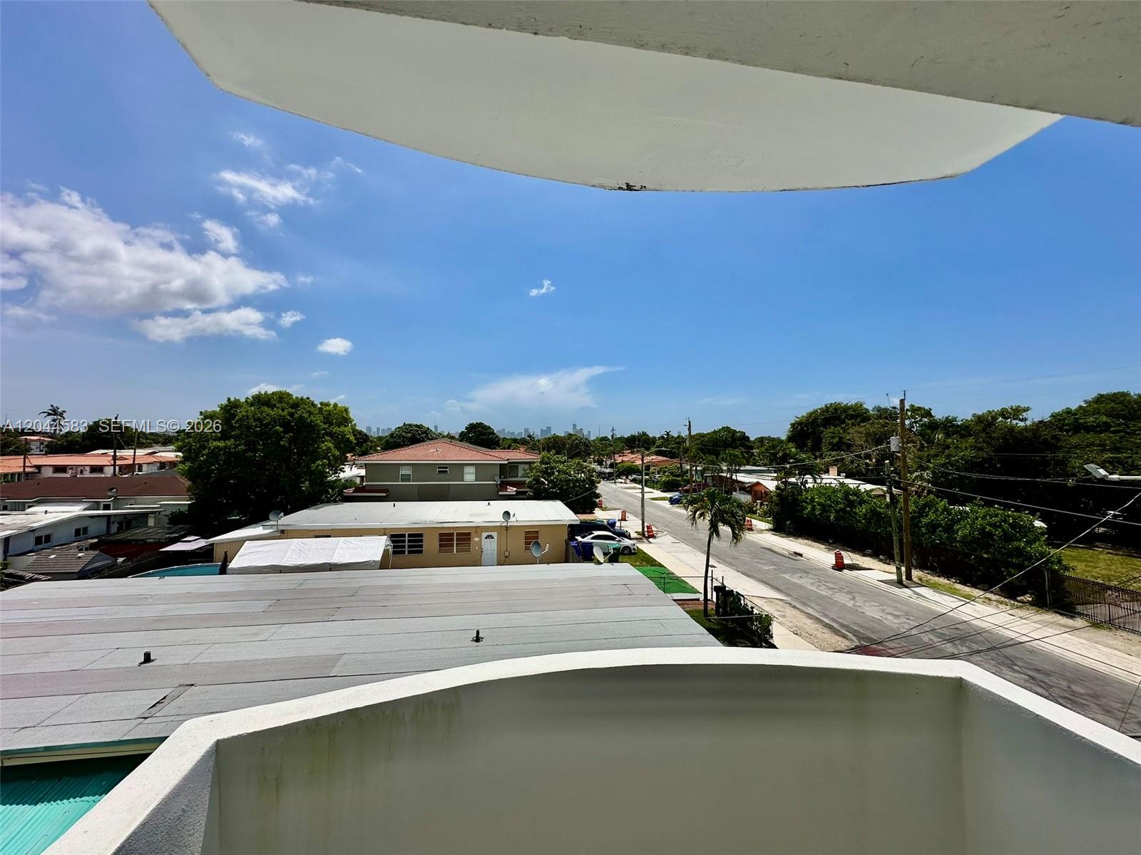 411 Southwest 37th Avenue, Unit 3D Miami, FL 33135 - Photo 4 of 17
