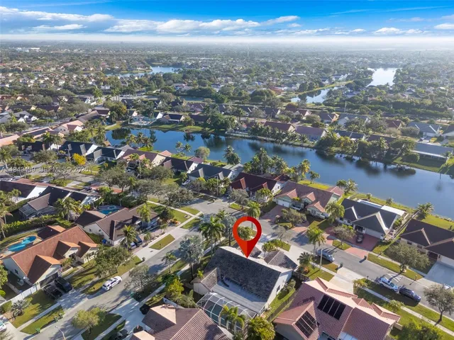 $845,000 | 1092 Northwest 162nd Avenue, Pembroke Pines, FL 33028