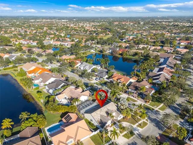 $845,000 | 1092 Northwest 162nd Avenue, Pembroke Pines, FL 33028