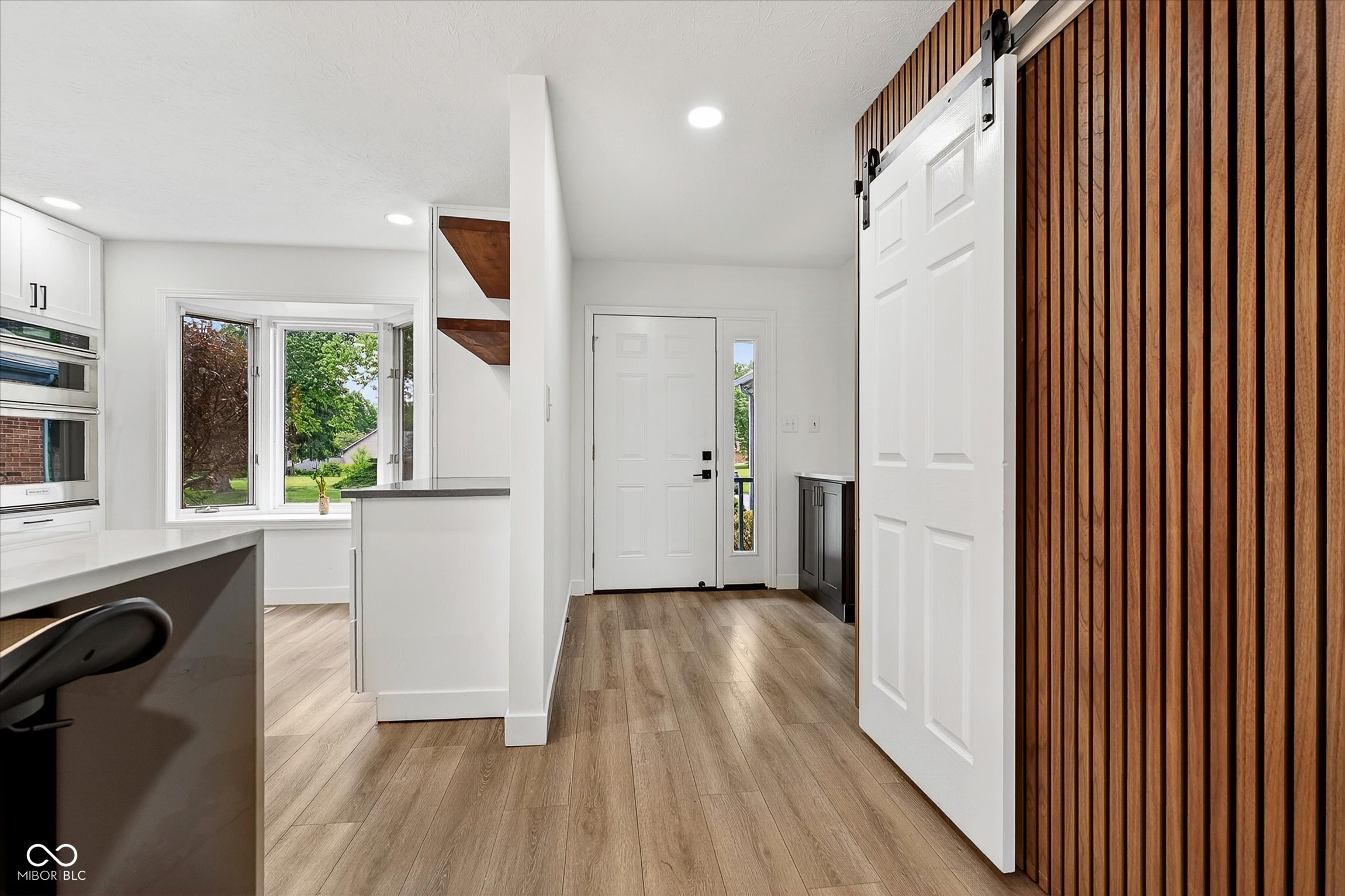 8425 Carthay Circle Fishers, IN 46038 - Photo 2 of 30