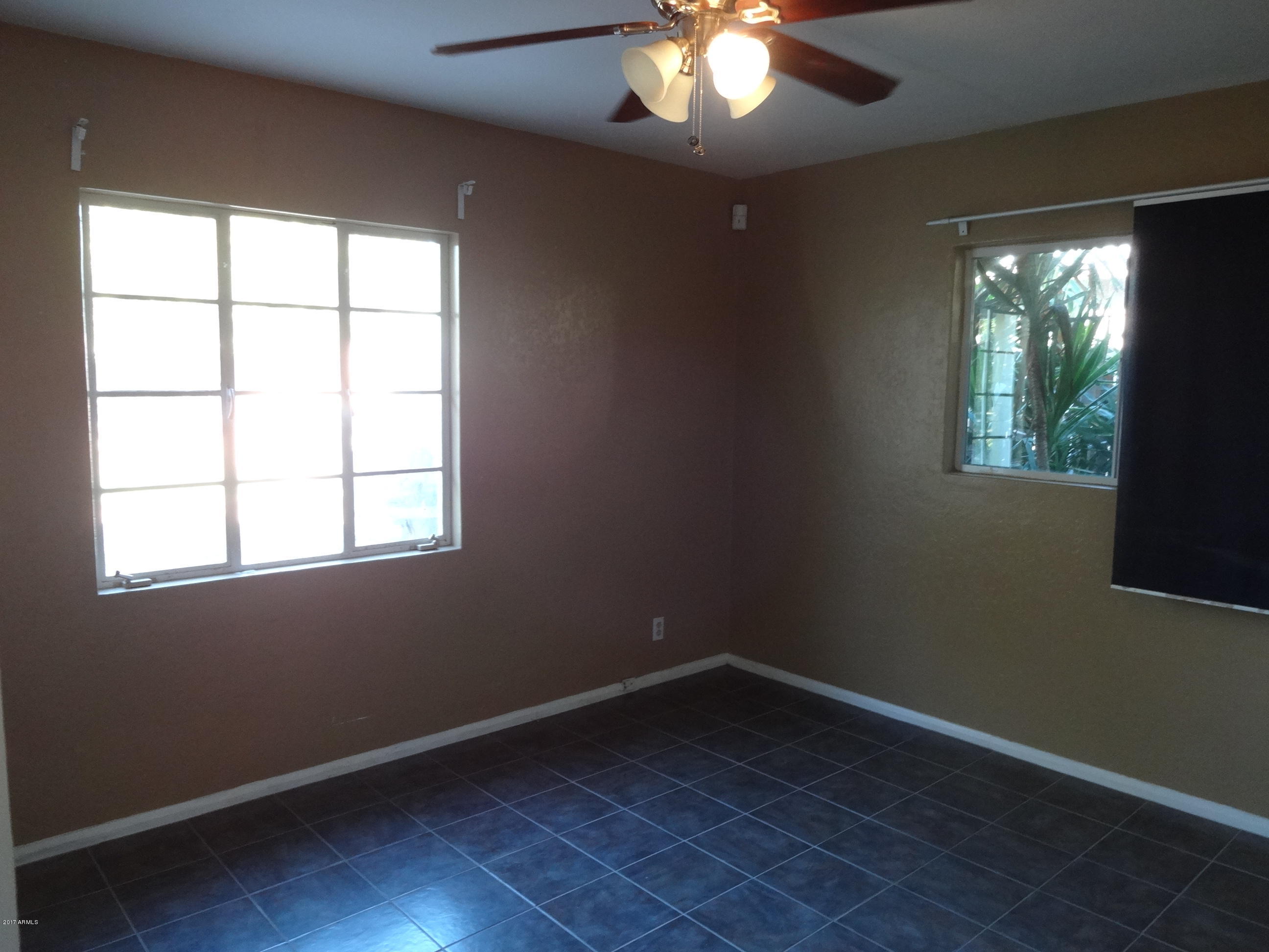 1906 East Roma Avenue Phoenix, AZ 85016 - Photo 11 of 21 2nd Bedroom