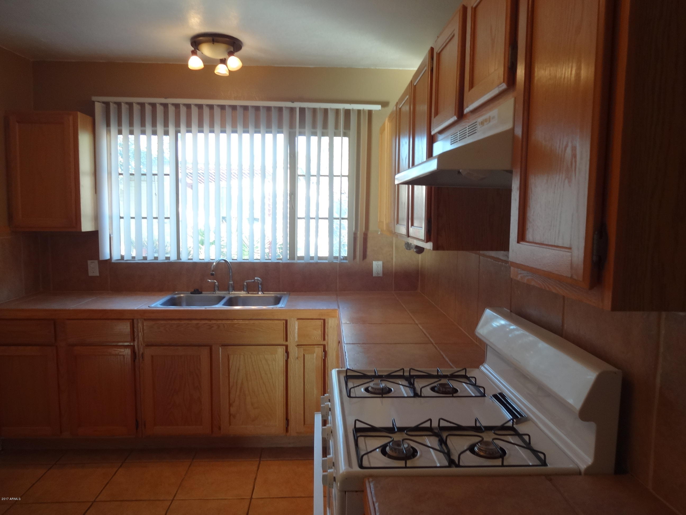 1906 East Roma Avenue Phoenix, AZ 85016 - Photo 7 of 21 Main House Kitchen