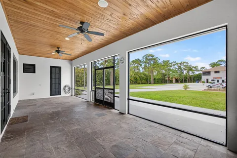 a view of entryway