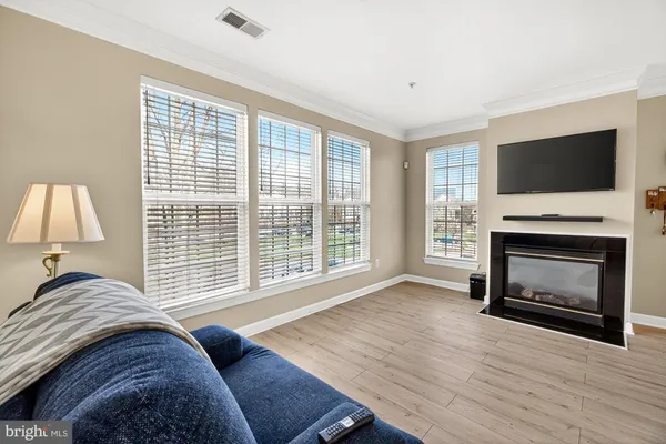 $330,000 | 6509 Wiltshire Drive, Unit M, Frederick, MD 21703