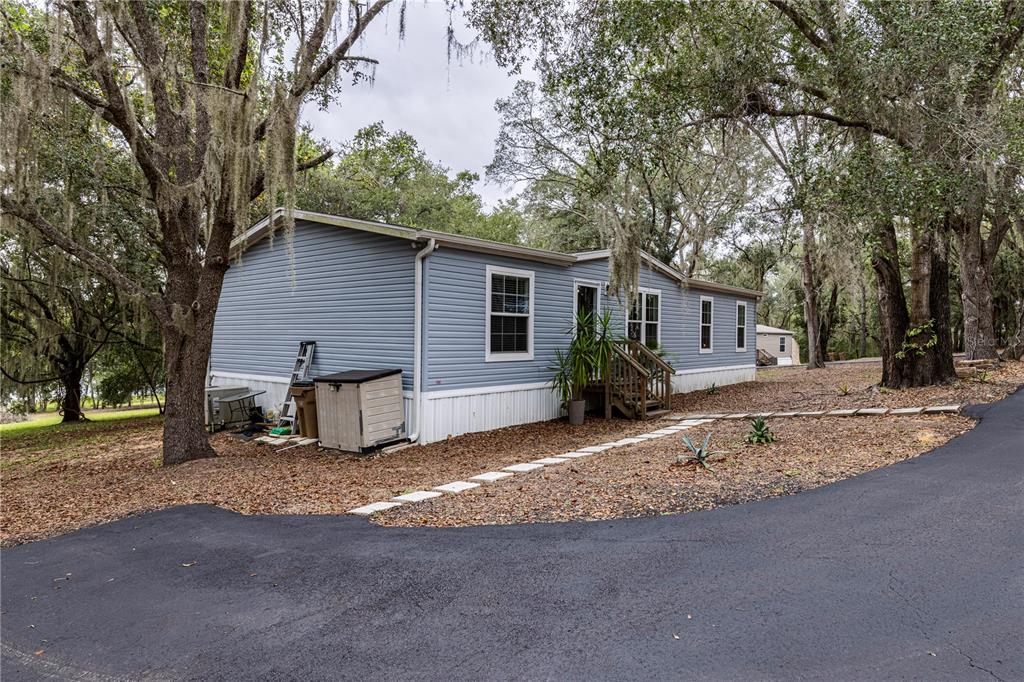 10135 North Em En El Grove Road Leesburg, FL 34788 - Photo 13 of 54