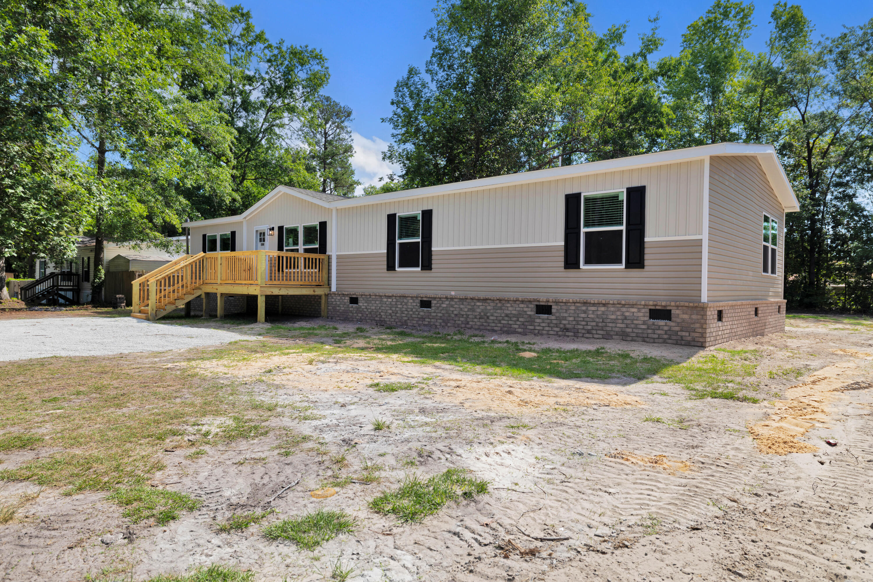 1044 Longpoint Road Cross, SC 29436 - Photo 2 of 32 1044 Longpoint Rd-35