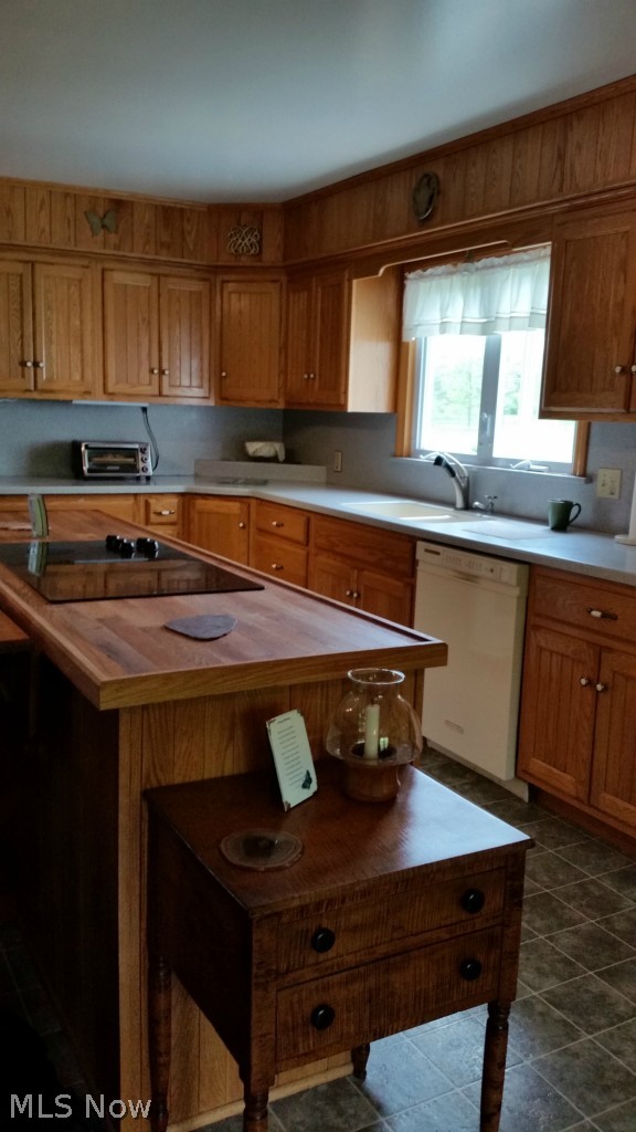 15195 Georgia Road Middlefield, OH 44062 - Photo 14 of 25 Gallery Image 14
