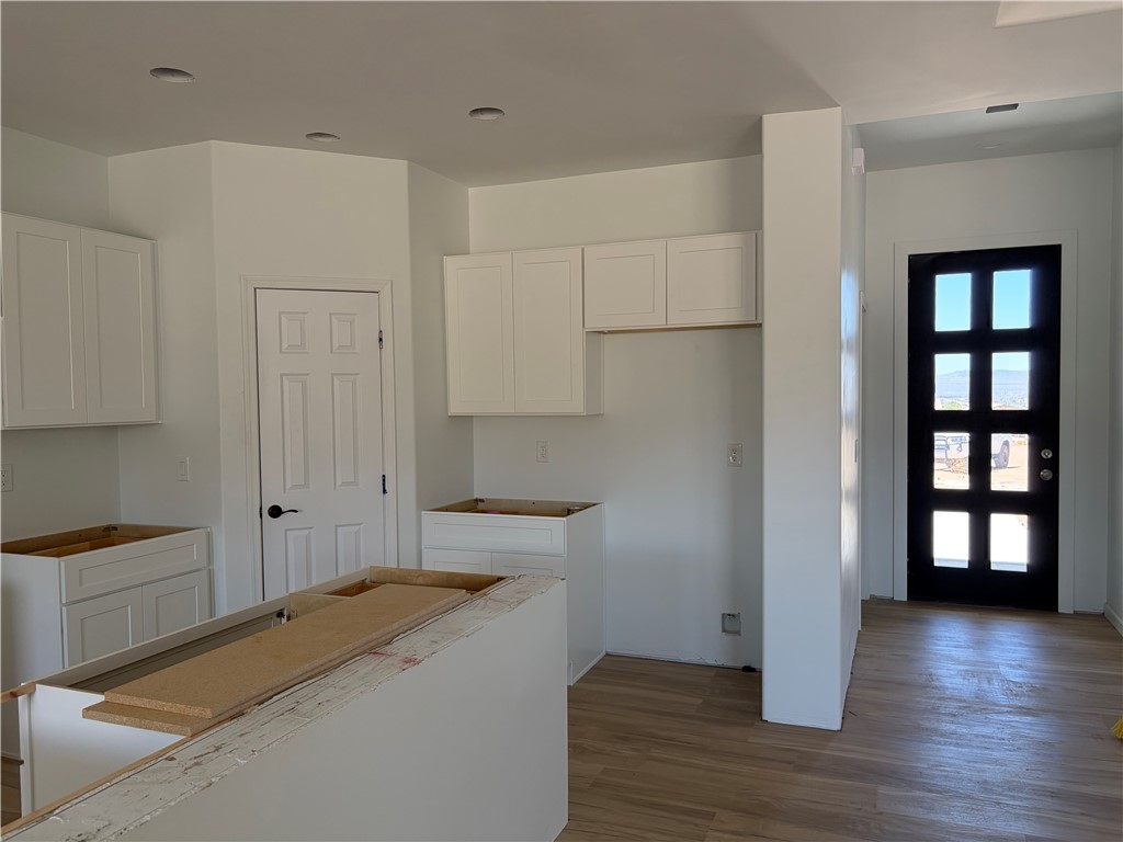 460 Kelvin Road Golden Valley, AZ 86413 - Photo 8 of 44