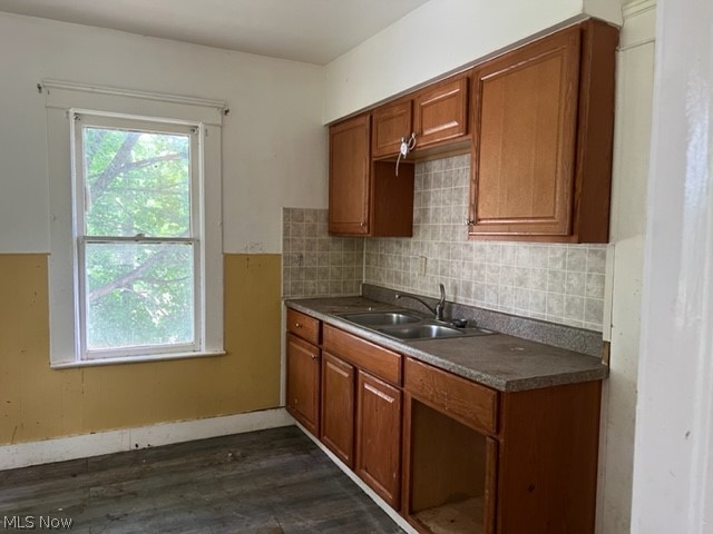 524 East 147th Street Cleveland, OH 44110 - Photo 17 of 22