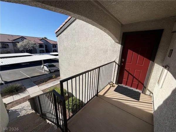 $1,600 | 950 Seven Hills Drive, Unit 227, Henderson, NV 89052
