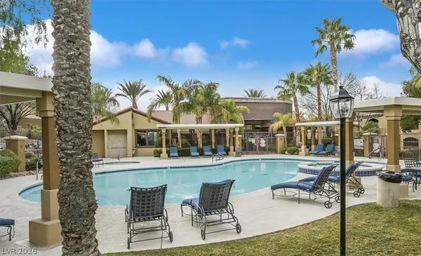 $1,600 | 950 Seven Hills Drive, Unit 227, Henderson, NV 89052