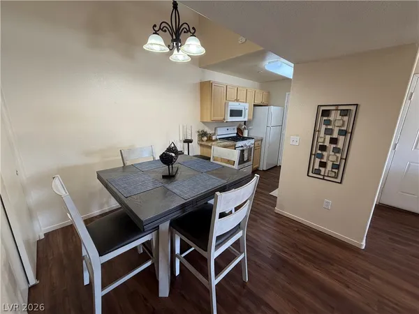 $1,600 | 950 Seven Hills Drive, Unit 227, Henderson, NV 89052