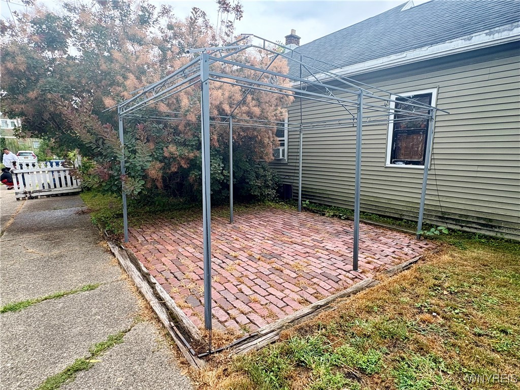 62 Kail Street Buffalo, NY 14207 - Photo 5 of 38