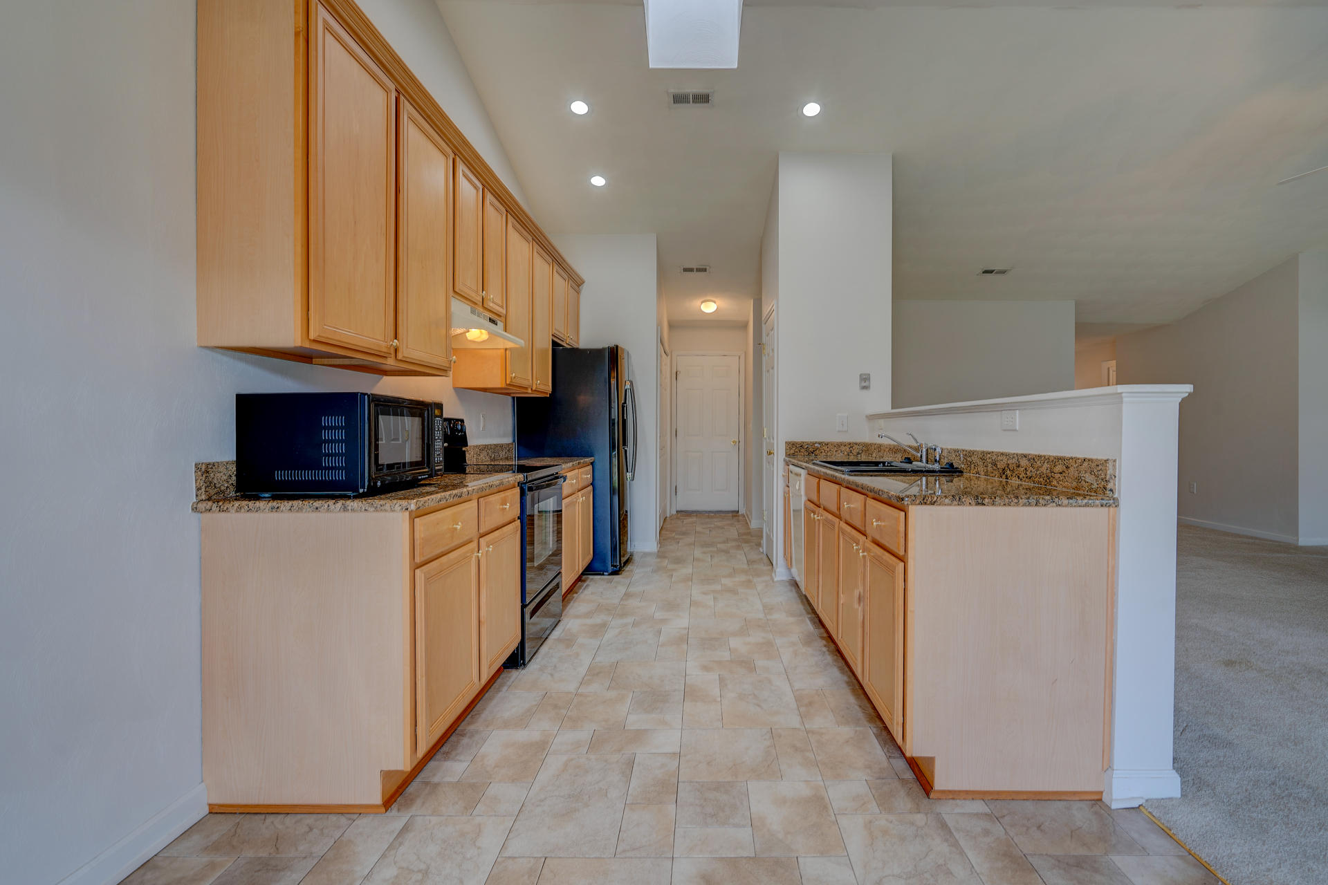 6814 Albert Road Roanoke, VA 24019 - Photo 10 of 29 DSC02759_60_61_62_63