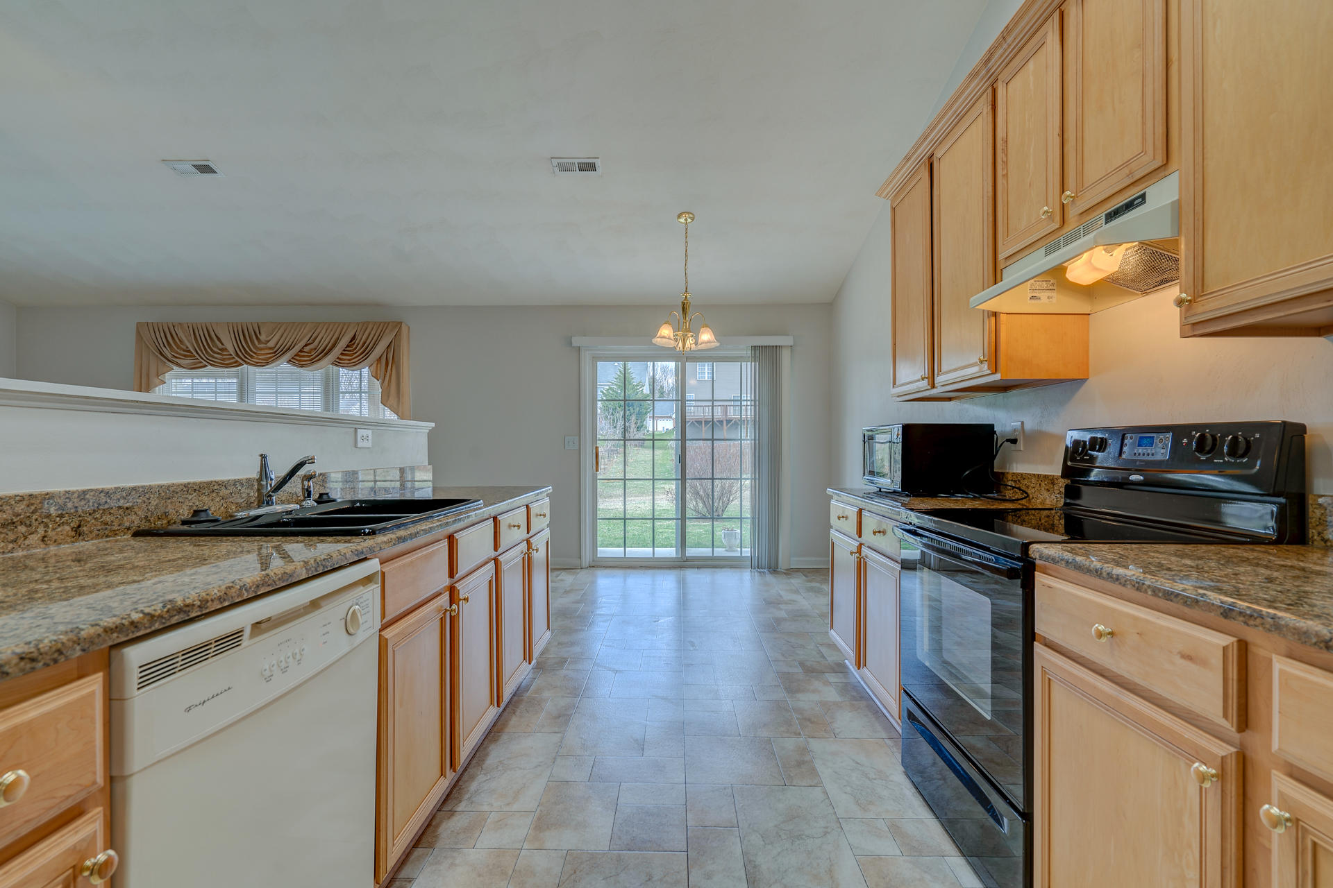 6814 Albert Road Roanoke, VA 24019 - Photo 14 of 29 DSC02779_80_81_82_83