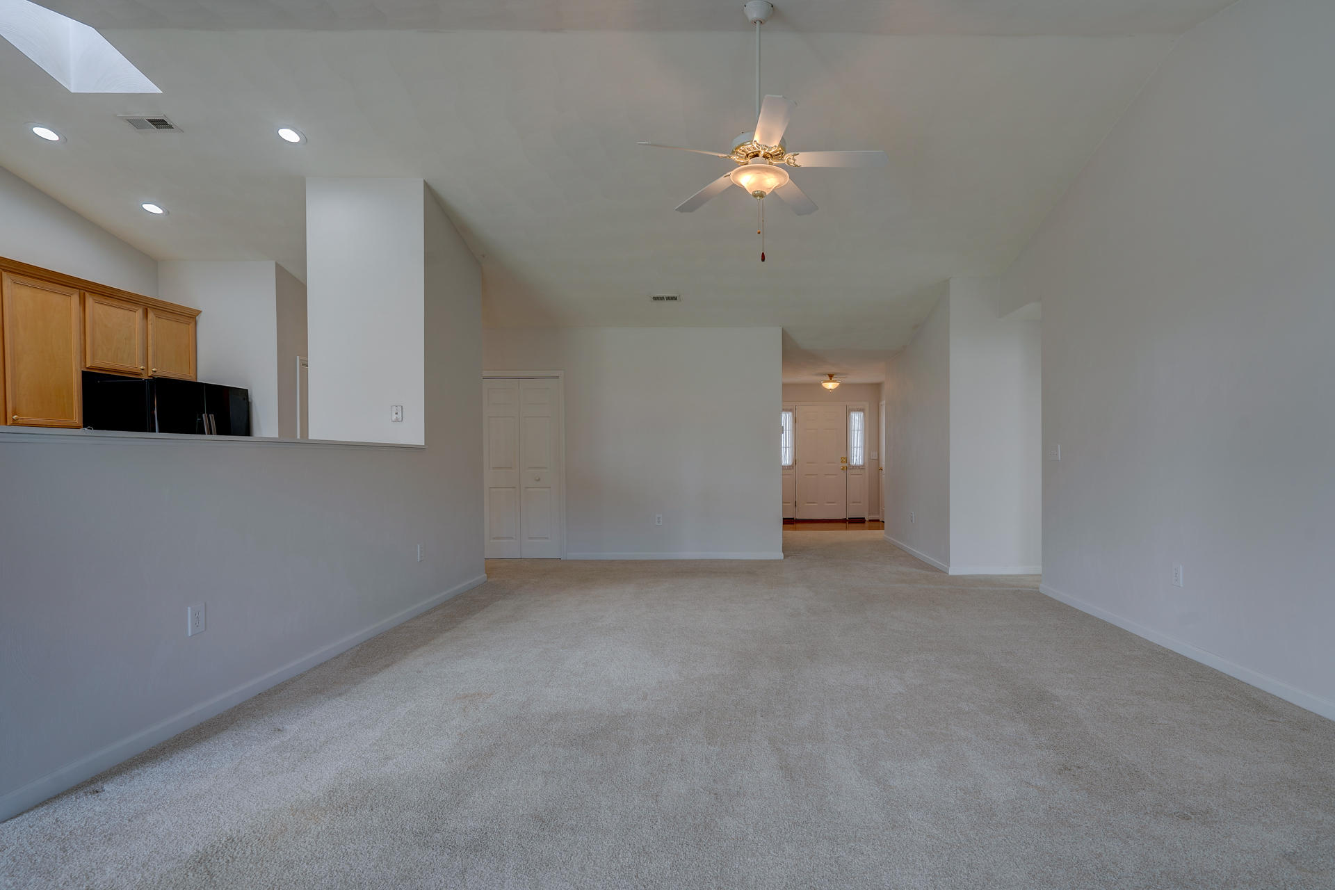 6814 Albert Road Roanoke, VA 24019 - Photo 8 of 29 DSC02744_5_6_7_8