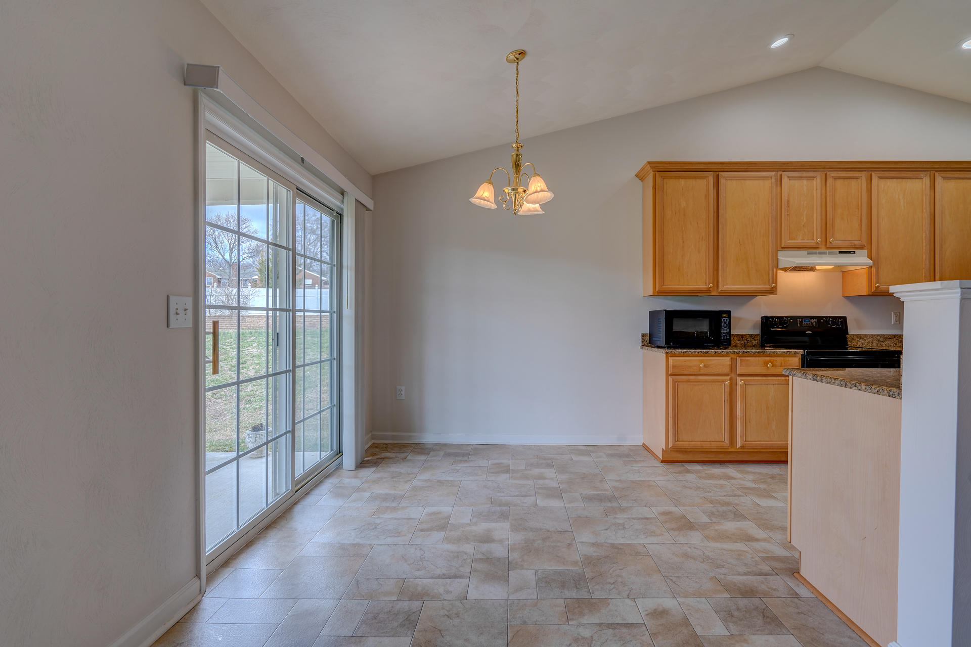 6814 Albert Road Roanoke, VA 24019 - Photo 9 of 29 DSC02754_5_6_7_8