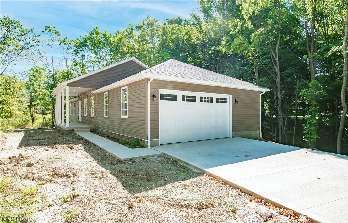 1568 Graham Road Silver Lake, OH 44224 - Photo 4 of 34