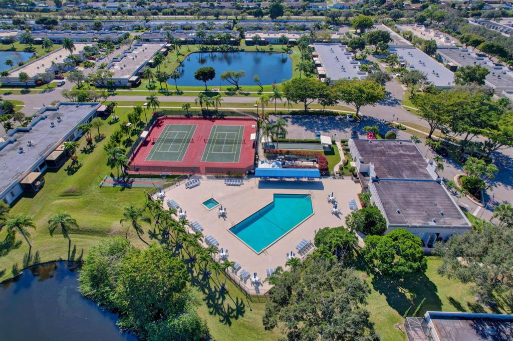 19000 Stewart Circle, Unit 4 Boca Raton, FL 33496 - Photo 54 of 63 an aerial view of a houses with yard