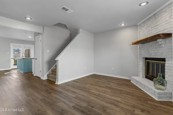 $224,900 | 495 Old Popp's Ferry Road, Unit 5, Biloxi, MS 39531