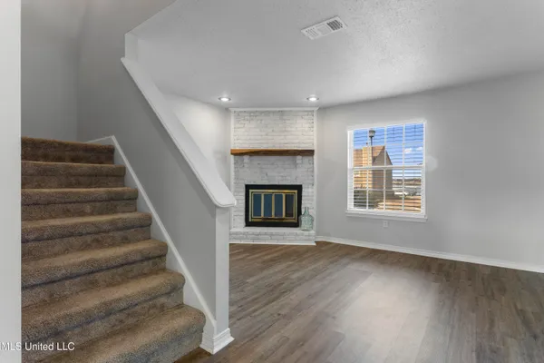 $224,900 | 495 Old Popp's Ferry Road, Unit 5, Biloxi, MS 39531