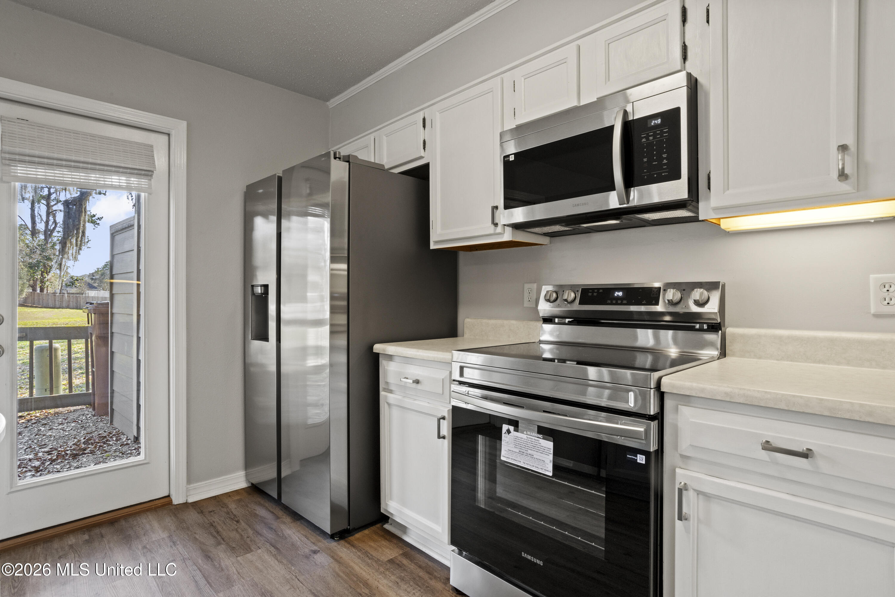495 Old Popp's Ferry Road, Unit 5 Biloxi, MS 39531 - Photo 22 of 56 0008