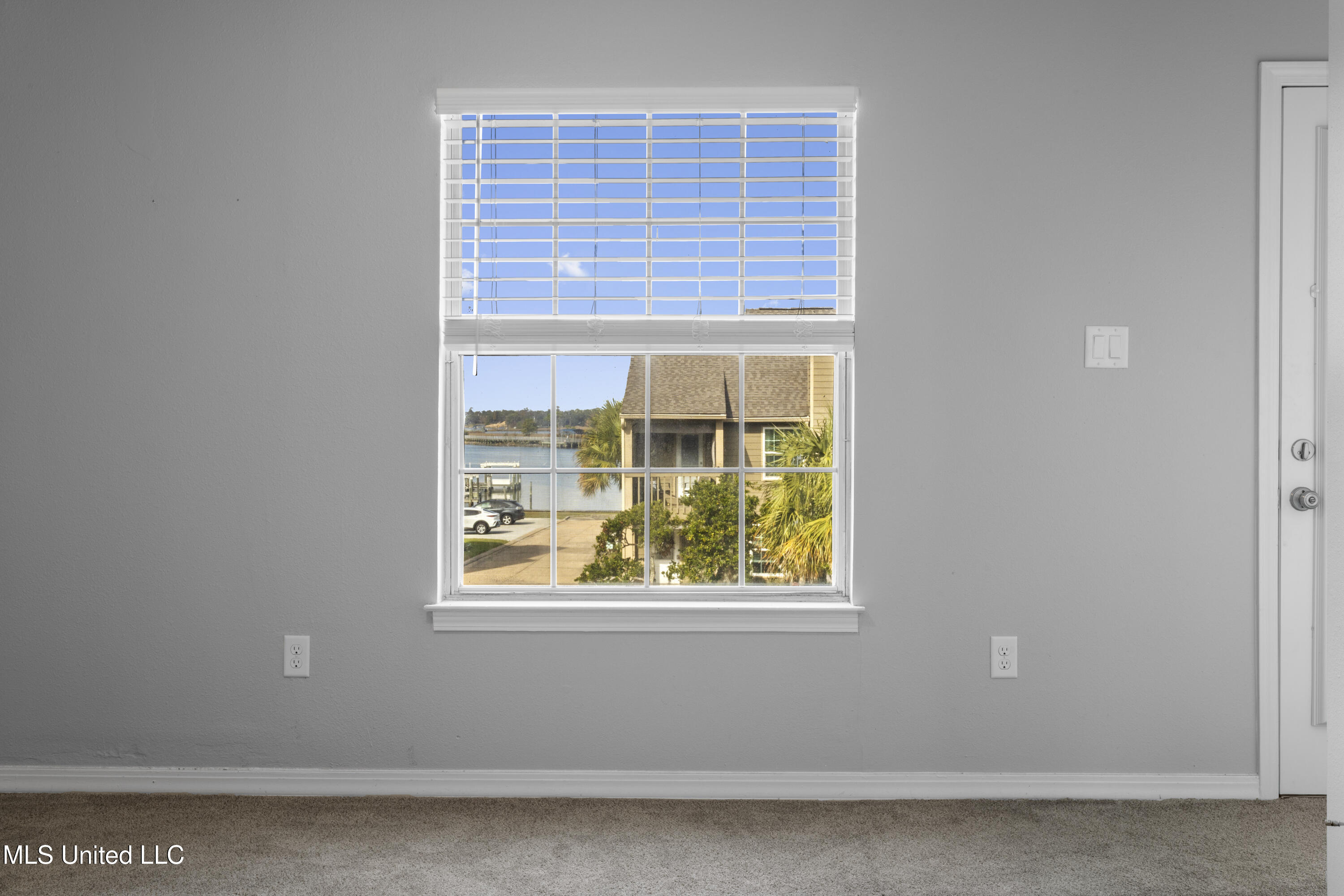 495 Old Popp's Ferry Road, Unit 5 Biloxi, MS 39531 - Photo 23 of 56 0019