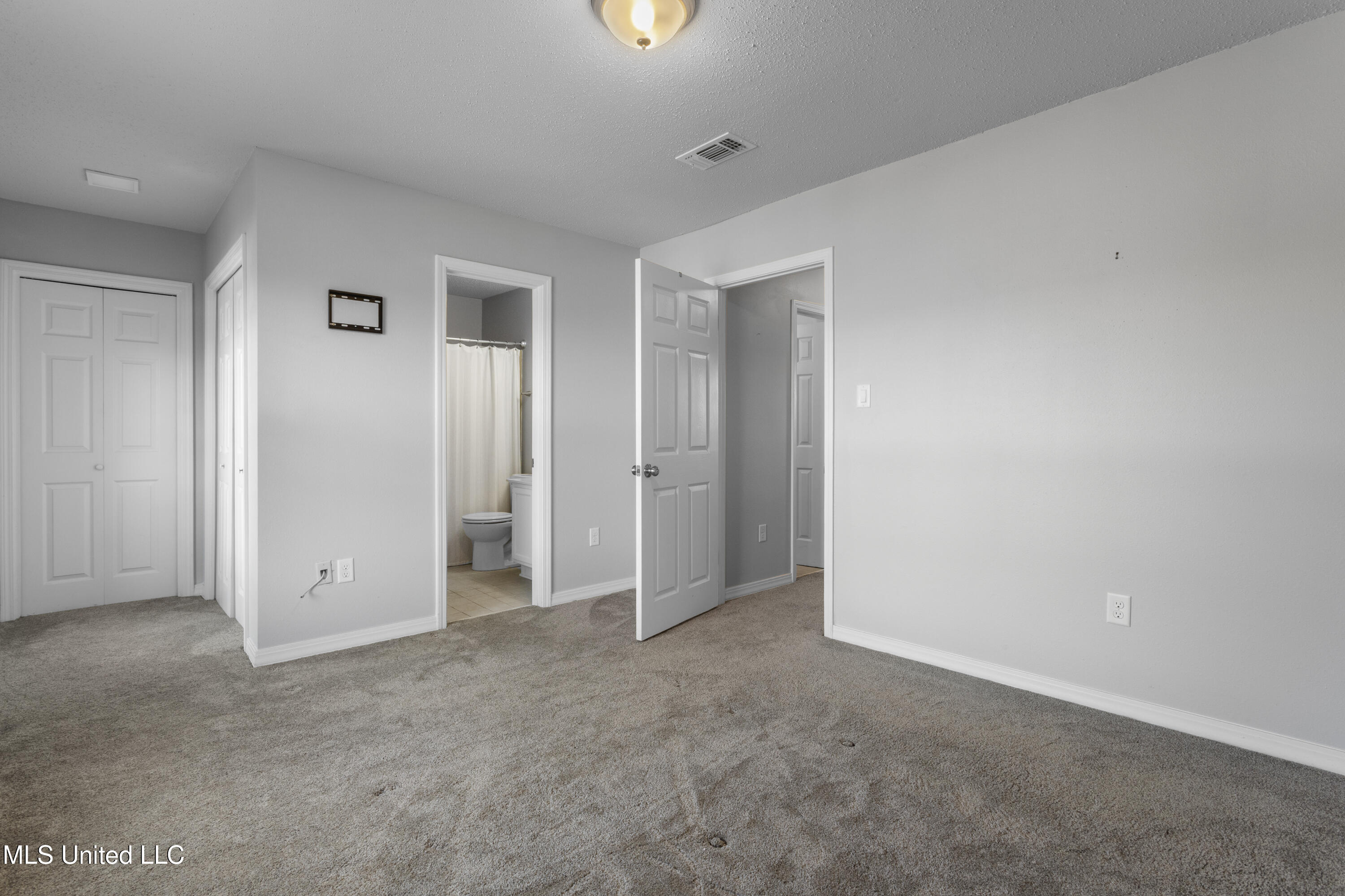 495 Old Popp's Ferry Road, Unit 5 Biloxi, MS 39531 - Photo 26 of 56 0021