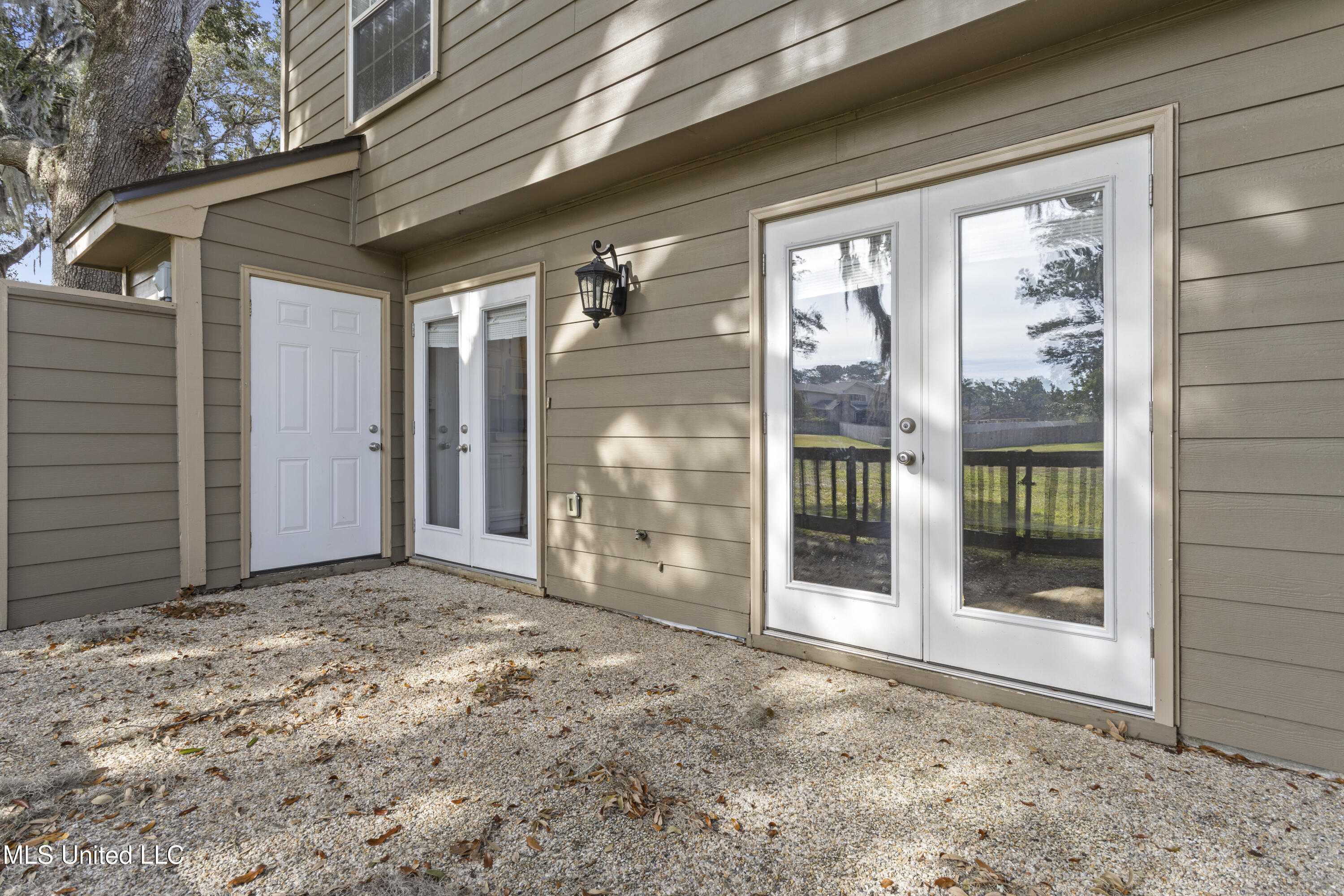 495 Old Popp's Ferry Road, Unit 5 Biloxi, MS 39531 - Photo 40 of 53 0032